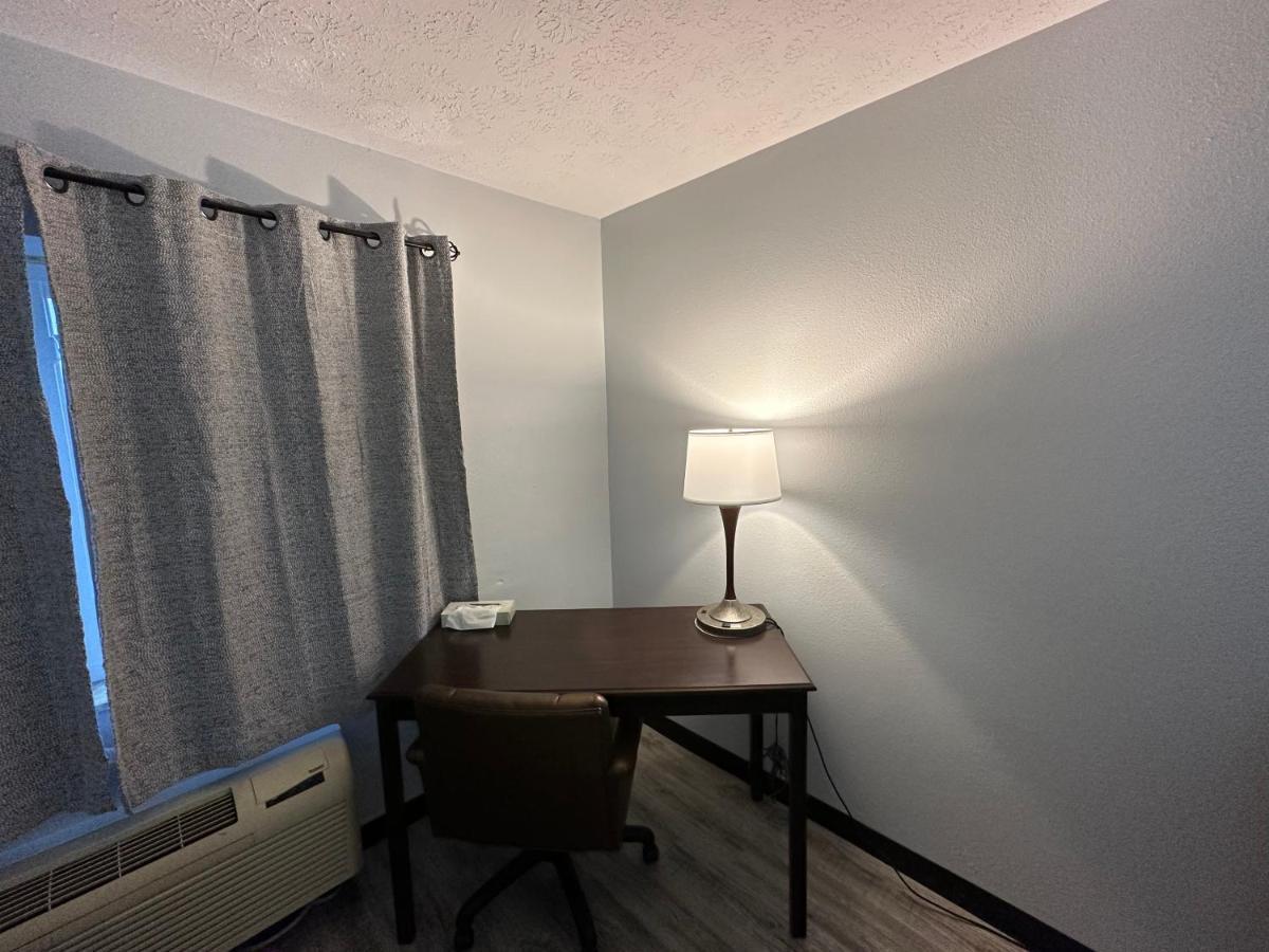 I65 Studio Suites Scottsburg Exterior foto